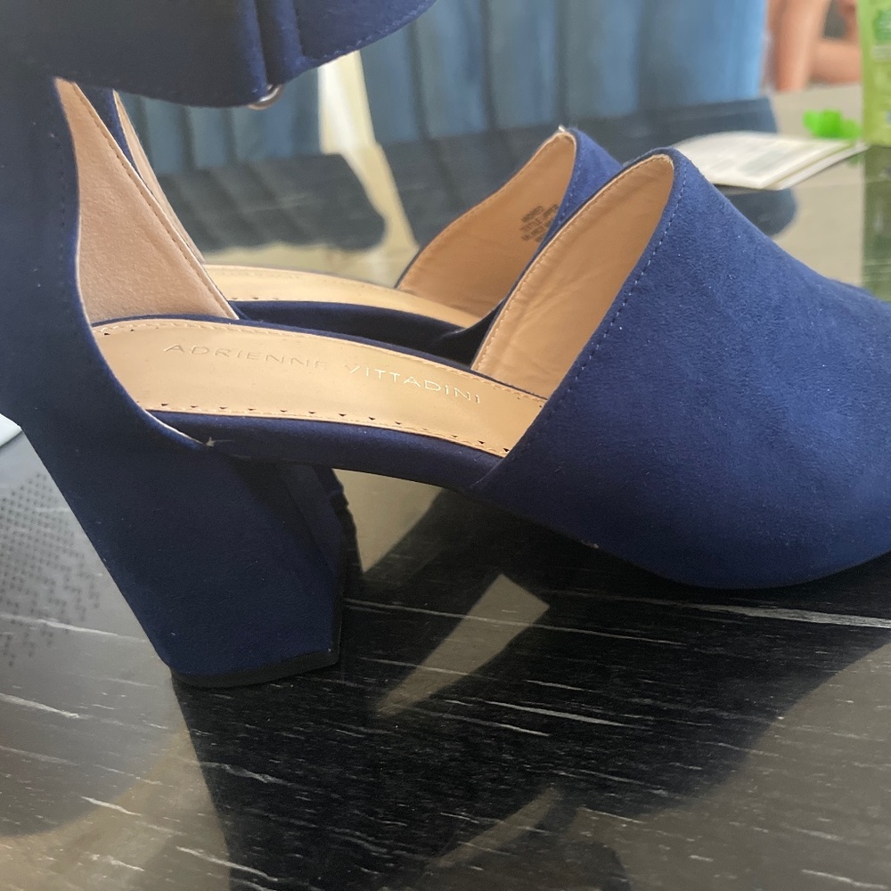 Andrienne vittandini brand new sandal heels